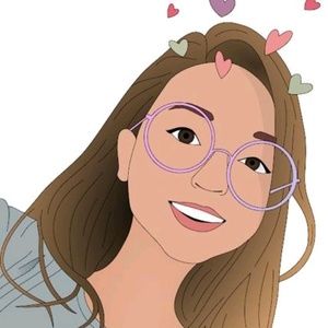 Meet your Posher, Adrianna